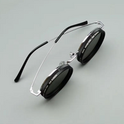 Lunettes Solaires à Teinte Réglable – Élégance et Protection Instantanée